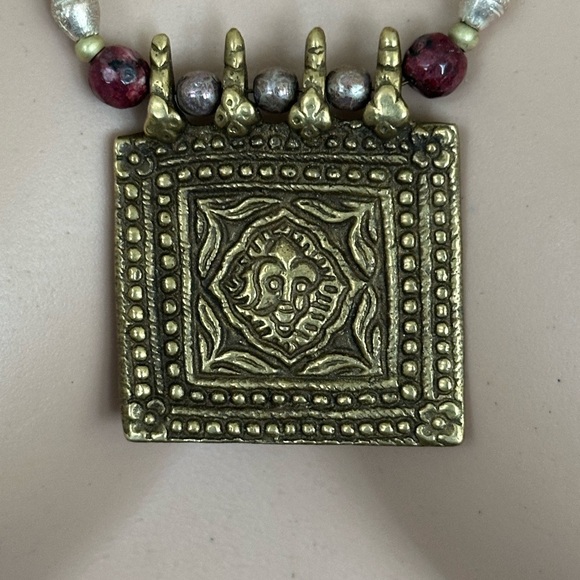 26 inch African Inspired bead necklace NWOT - Picture 3 of 11